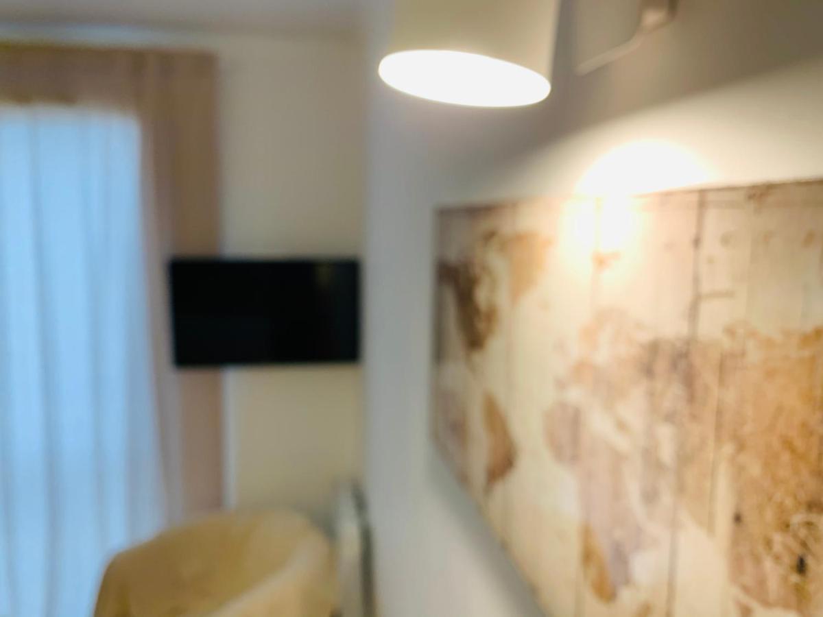 Tulipe Studio Appartement Manosque Buitenkant foto