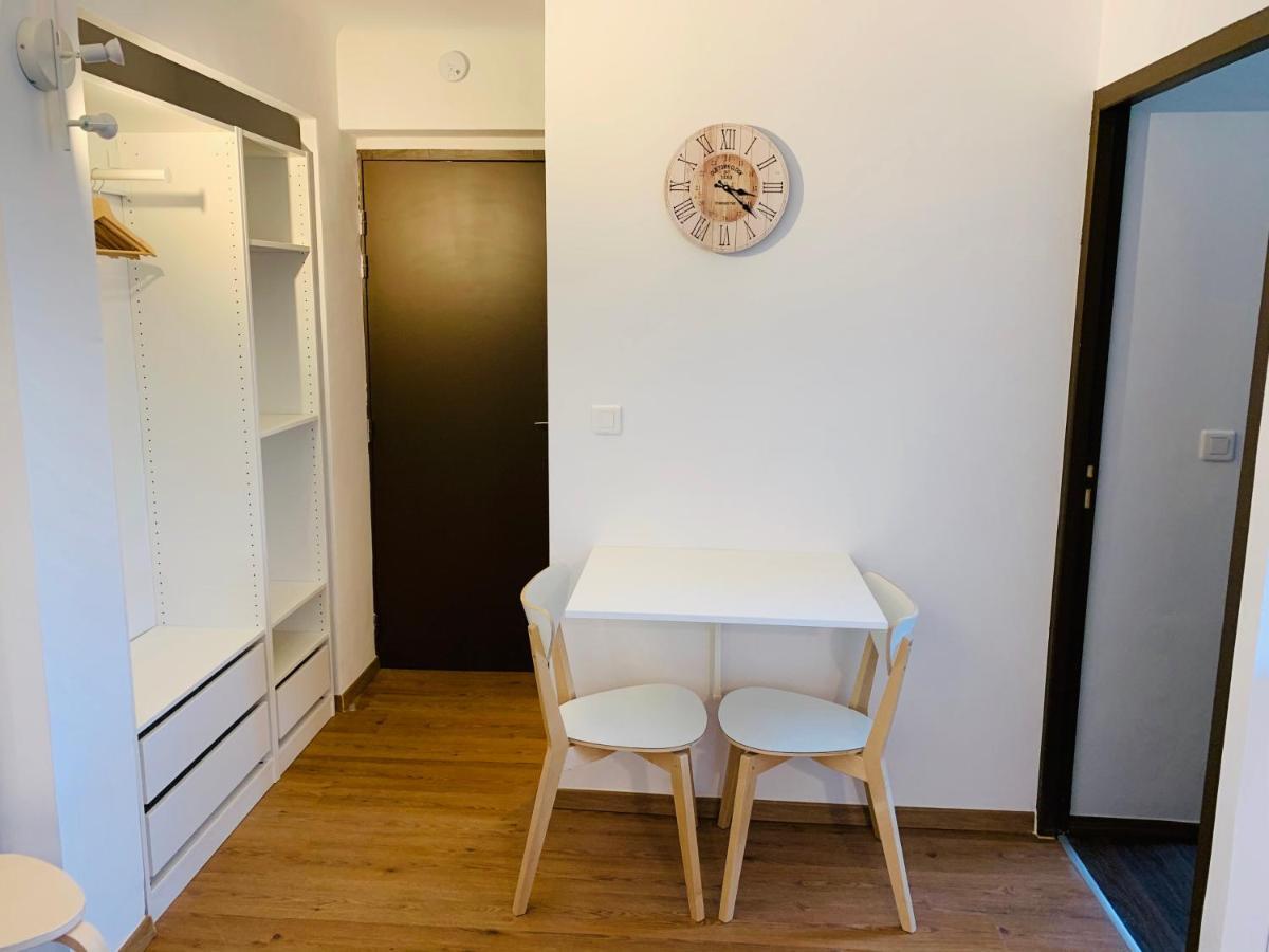 Tulipe Studio Appartement Manosque Buitenkant foto